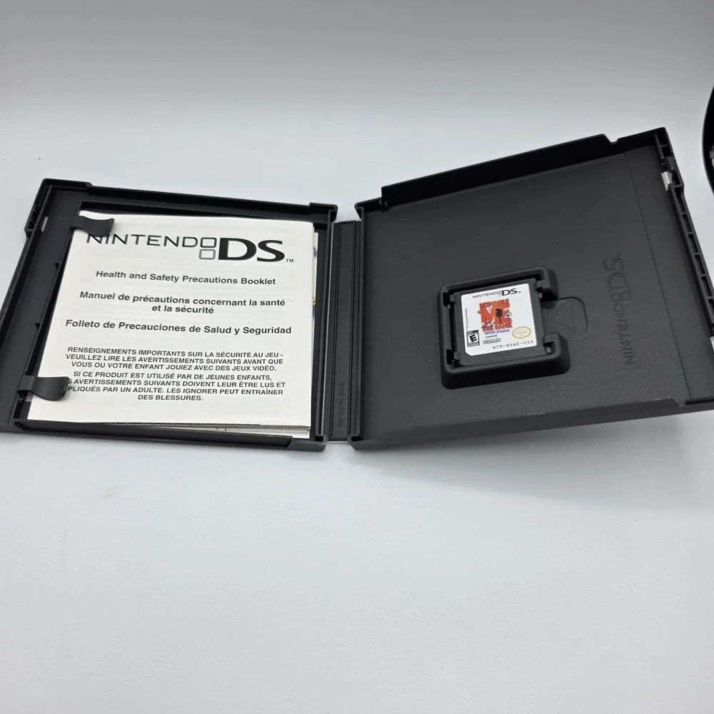 Despicable Me: The Game - Minion Mayhem (Nintendo DS, 2010) Untested! Complete!